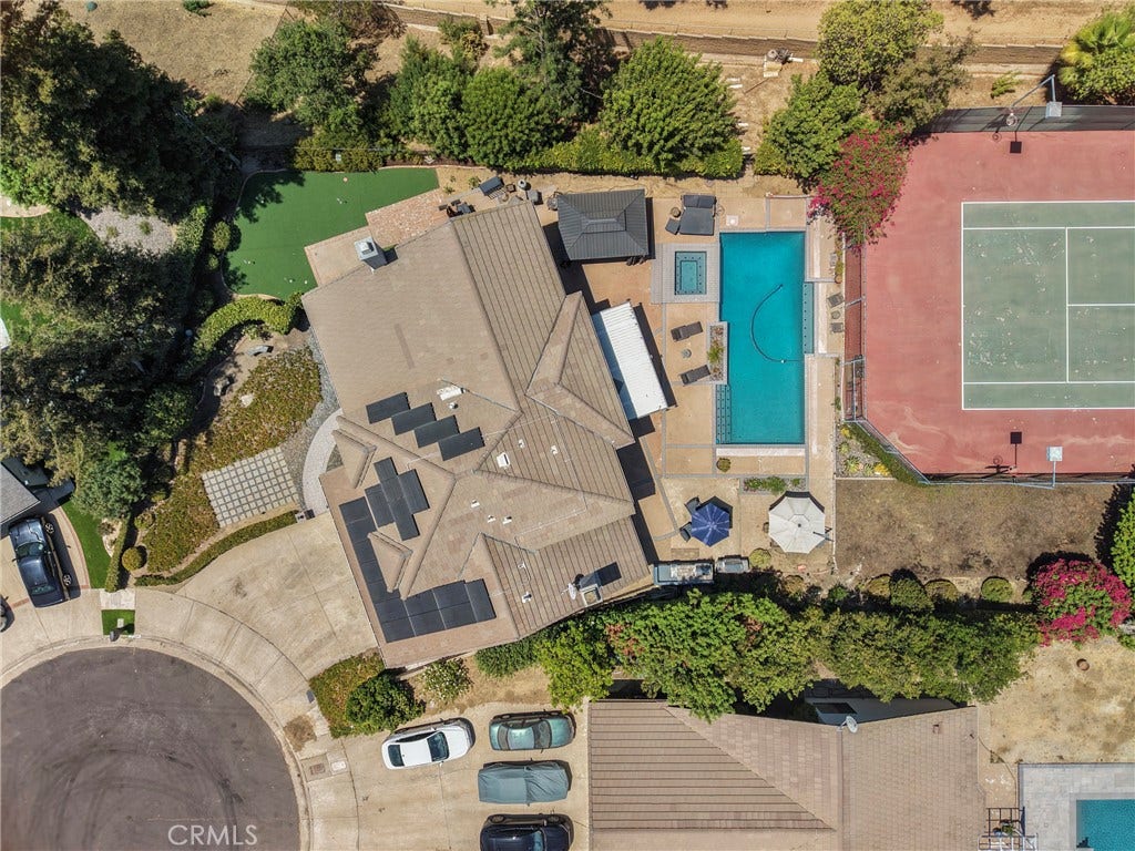 21335 Dove, Chatsworth, CA 91311