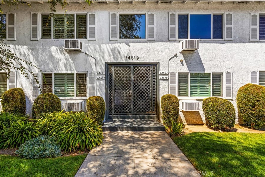 Property photo for 14625 Moorpark Street, Sherman Oaks, CA