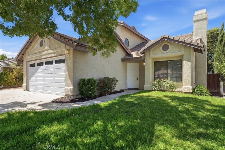 Property photo for 3129 Golfwood Court, Lancaster, CA