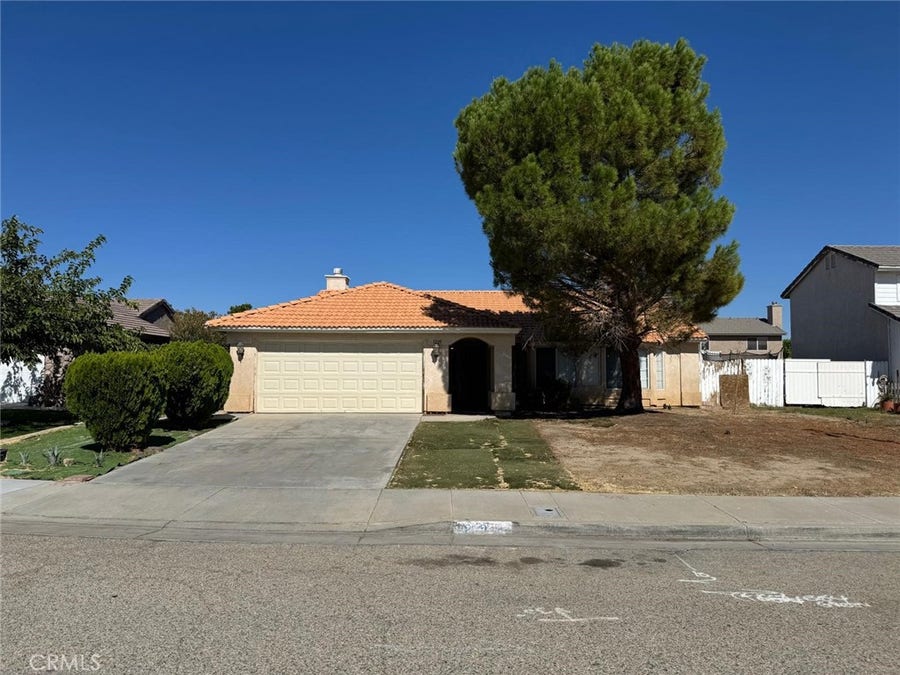Property photo for 1229 Onyx, Palmdale, CA