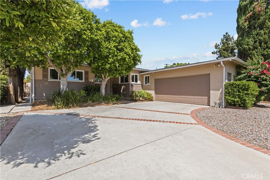 Property photo for 6319 Aura Avenue, Tarzana, CA