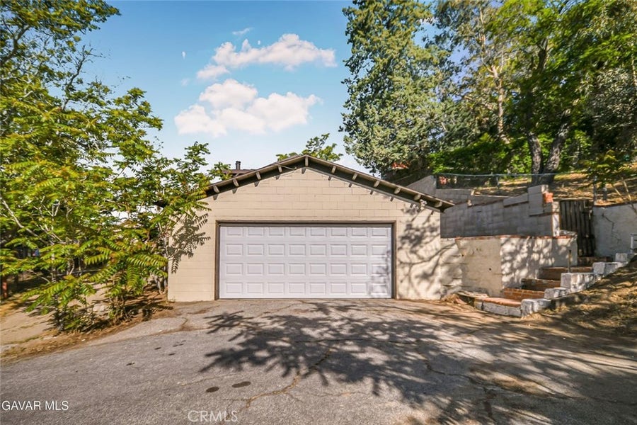 Property photo for 43714 Log Cabin Trl, Lake Hughes, CA