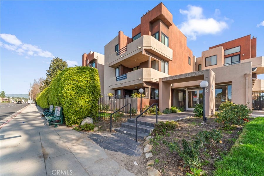 Property photo for 7826 Topanga Canyon Blvd, #308, Canoga Park, CA