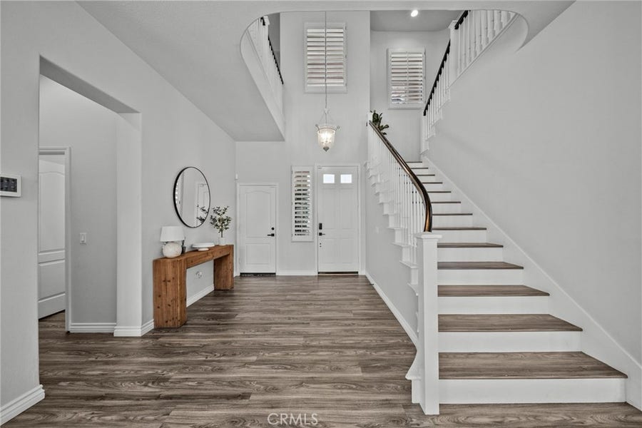 Property photo for 28251 Infinity, Saugus, CA