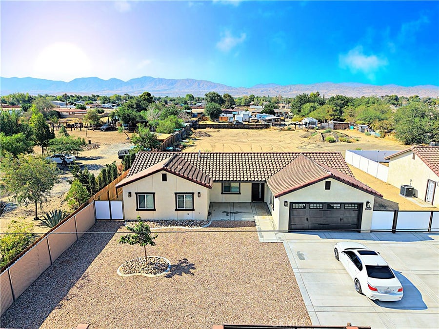 Property photo for 9256 E Avenue R-14 E, Littlerock, CA
