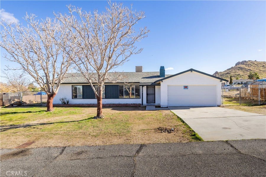 Property photo for 40054 Ridgemist Street, Palmdale, CA