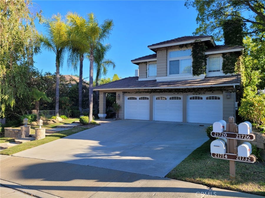 Property photo for 21720 Don Gee Court, Saugus, CA