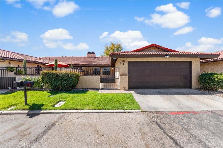Property photo for 1152 E Avenue J12, Lancaster, CA