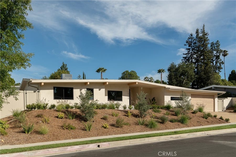 Property photo for 18840 La Amistad, Tarzana, CA