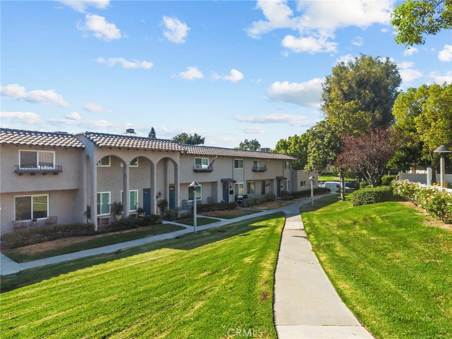 Property photo for 24307 La Glorita Circle, Newhall, CA