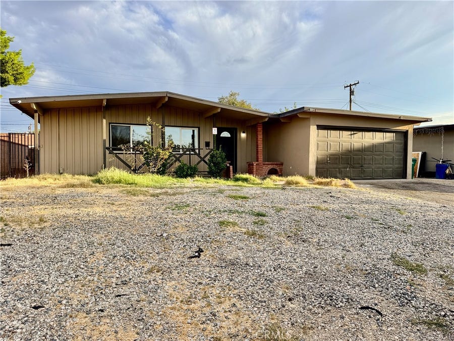 Property photo for 734 Woodgate, Lancaster, CA