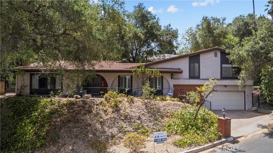 Property photo for 4444 Rochelle Place, Encino, CA
