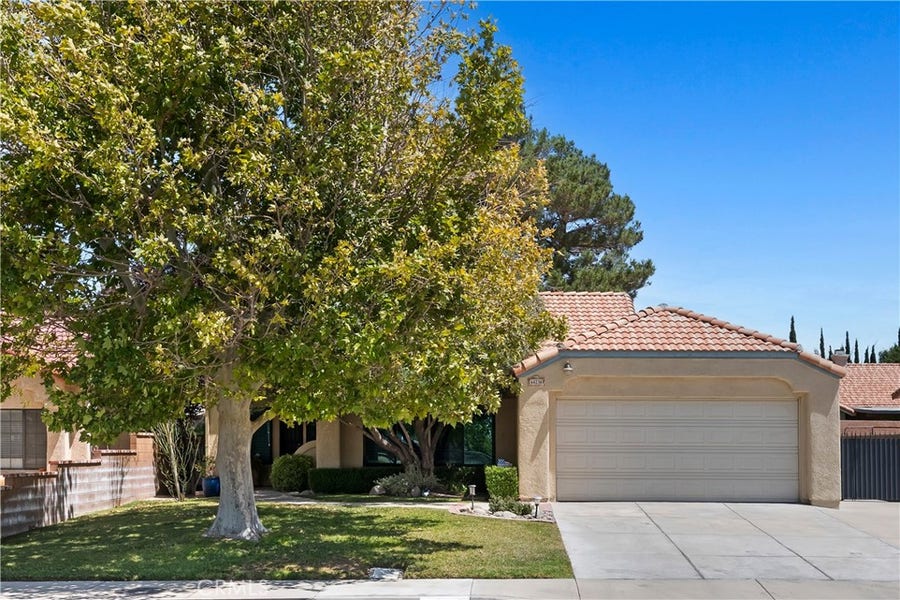 Property photo for 44236 27th W, Lancaster, CA