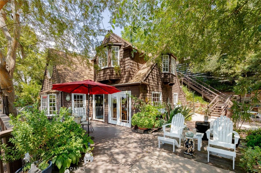 Property photo for 21008 Bandera, Woodland Hills, CA