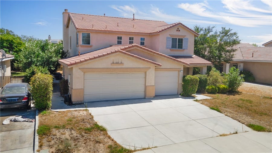 Property photo for 43722 Sawgrass, Lancaster, CA