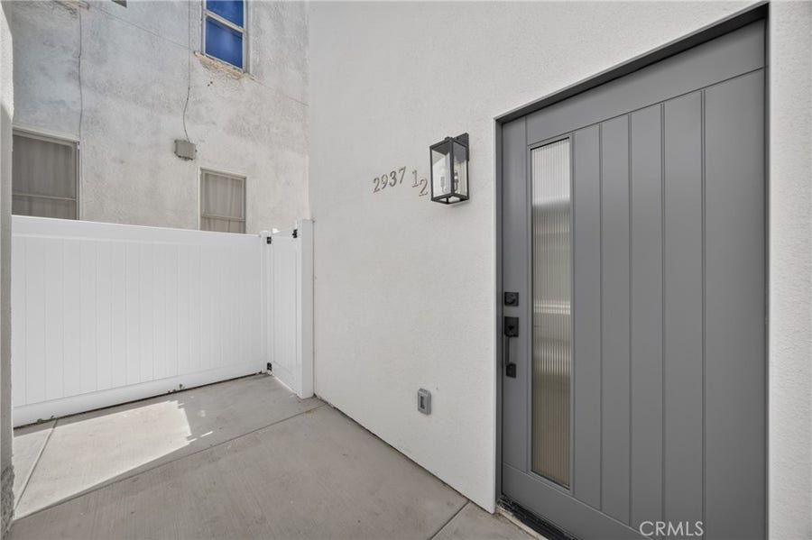 Property photo for 2937 10th Avenue, Los Angeles, CA