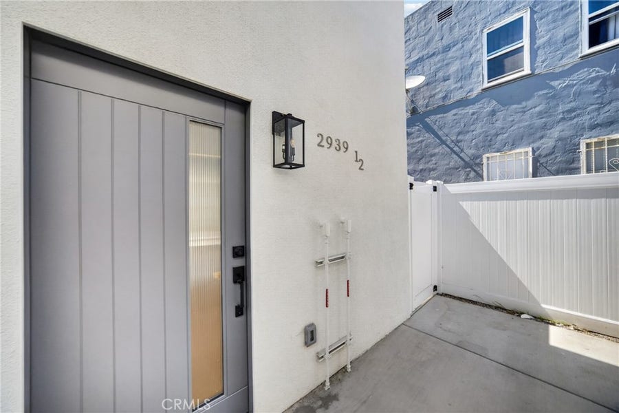 Property photo for 2939 10th Avenue, Los Angeles, CA