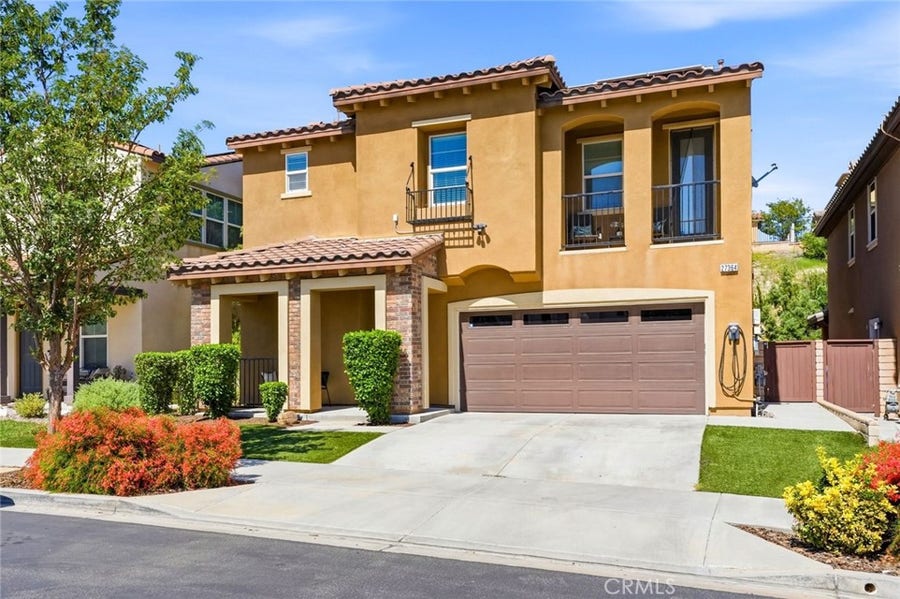 Property photo for 27364 Ellery Place, Saugus, CA