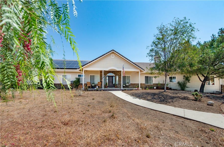 Property photo for 9726 Escondido Canyon, Agua Dulce, CA