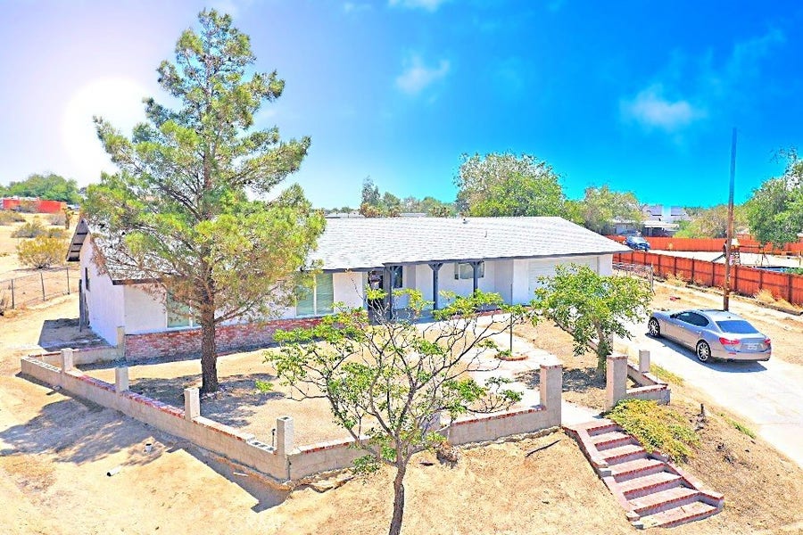 Property photo for 38636 152nd Street E, Palmdale, CA