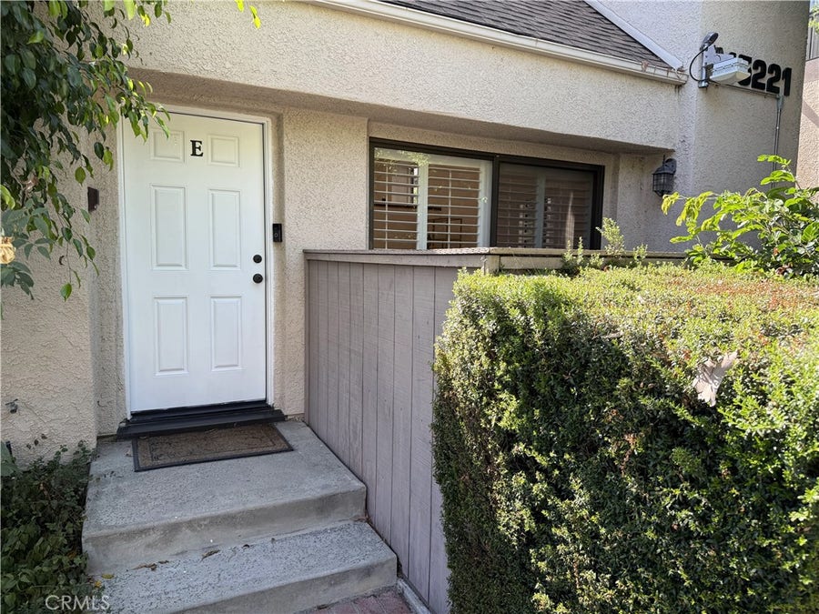 Property photo for 15221 Magnolia, #E, Sherman Oaks, CA