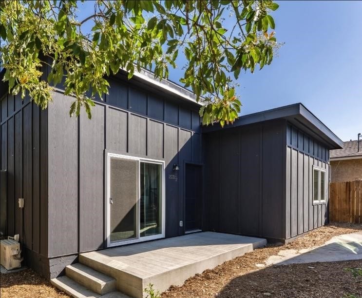 Property photo for 2532 Ganahl, Los Angeles, CA