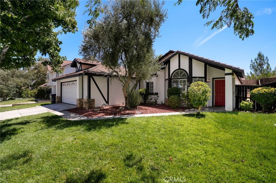 Property photo for 3030 Twincreek Avenue, Palmdale, CA
