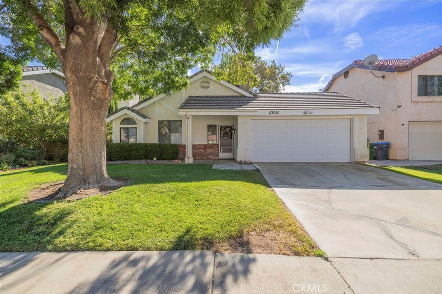 Property photo for 43000 Pearlwood, Lancaster, CA