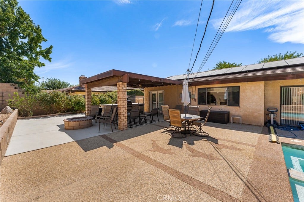 44608 Loneoak Avenue, Lancaster, CA 93534