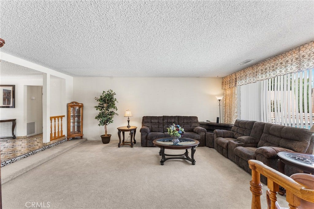 44608 Loneoak Avenue, Lancaster, CA 93534