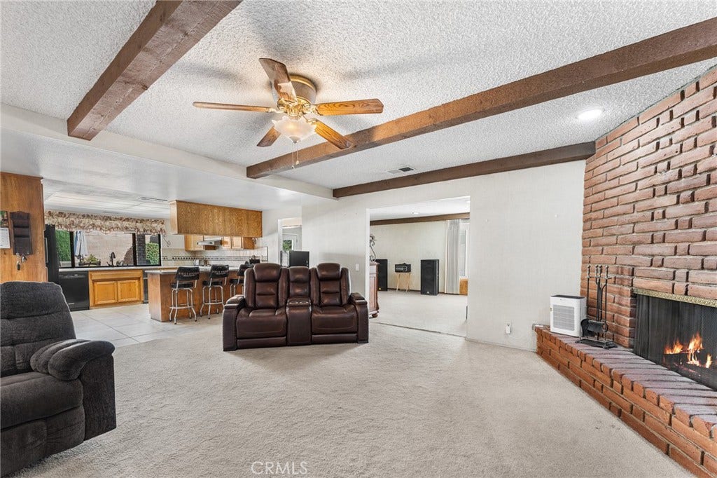 44608 Loneoak Avenue, Lancaster, CA 93534