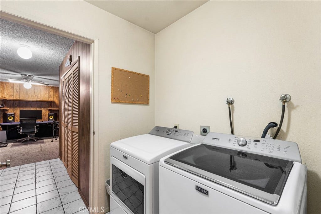 44608 Loneoak Avenue, Lancaster, CA 93534