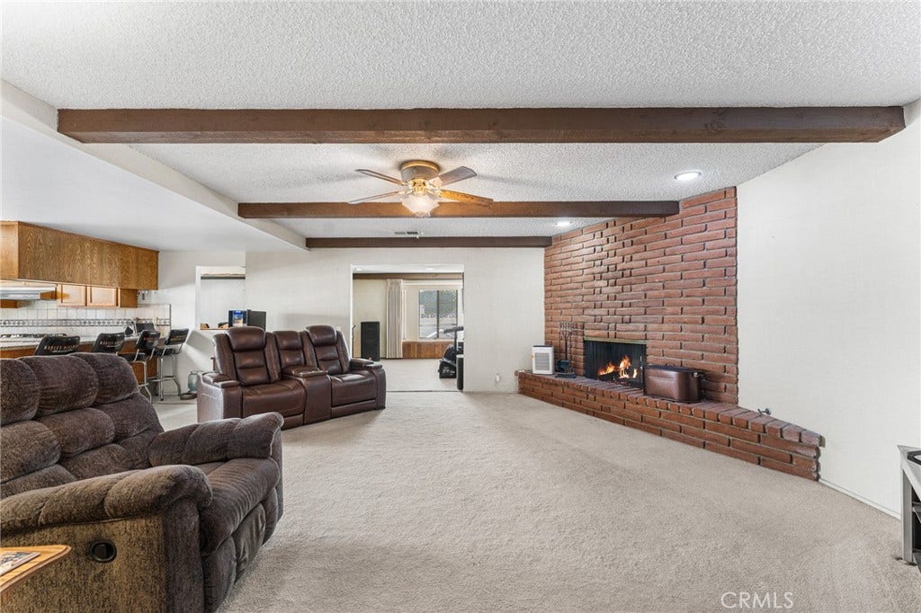 44608 Loneoak Avenue, Lancaster, CA 93534