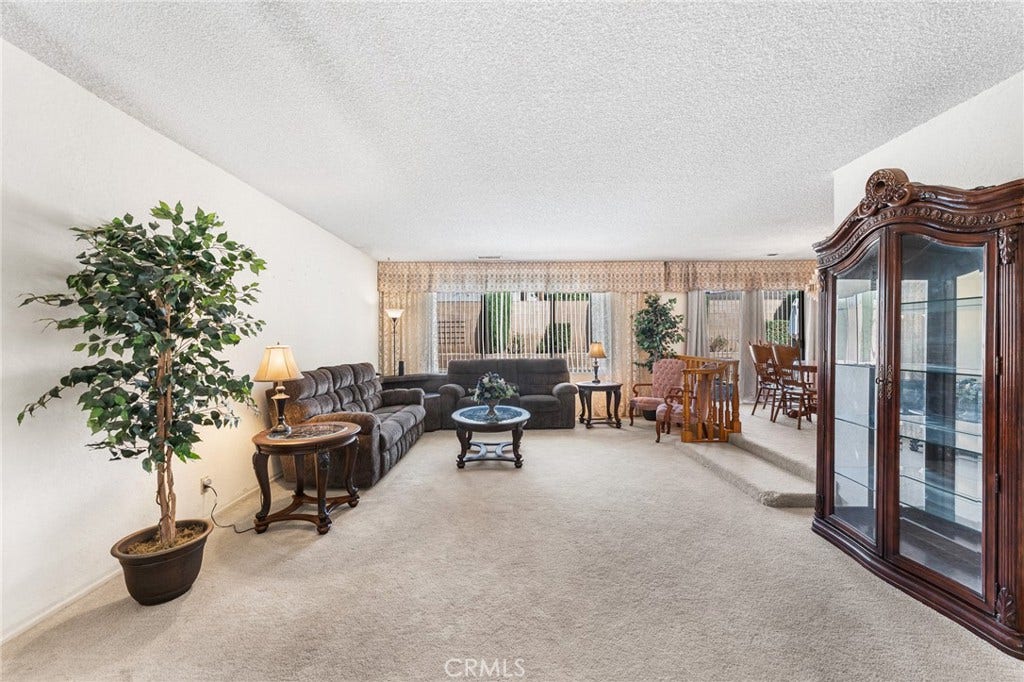 44608 Loneoak Avenue, Lancaster, CA 93534