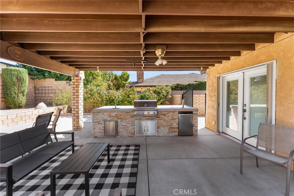 44608 Loneoak Avenue, Lancaster, CA 93534