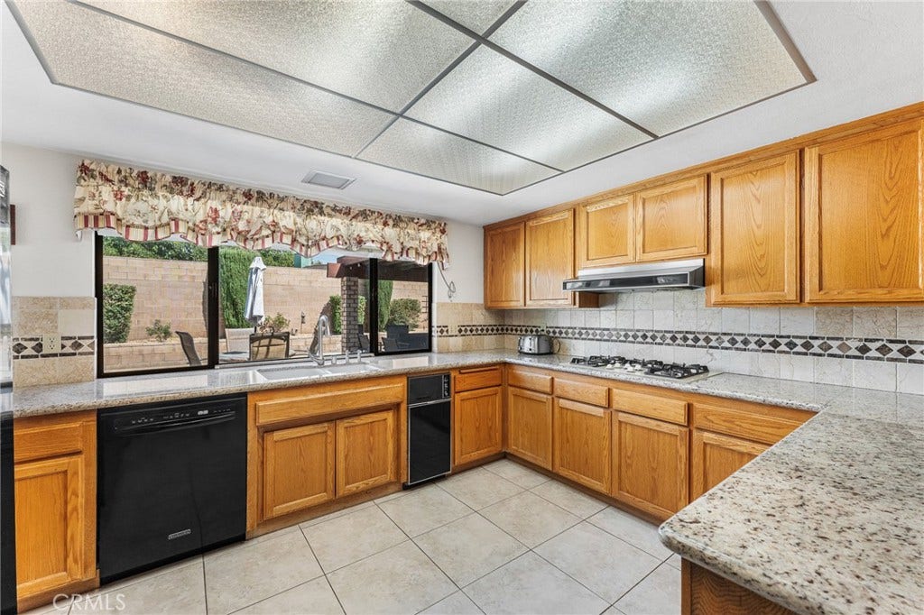 44608 Loneoak Avenue, Lancaster, CA 93534