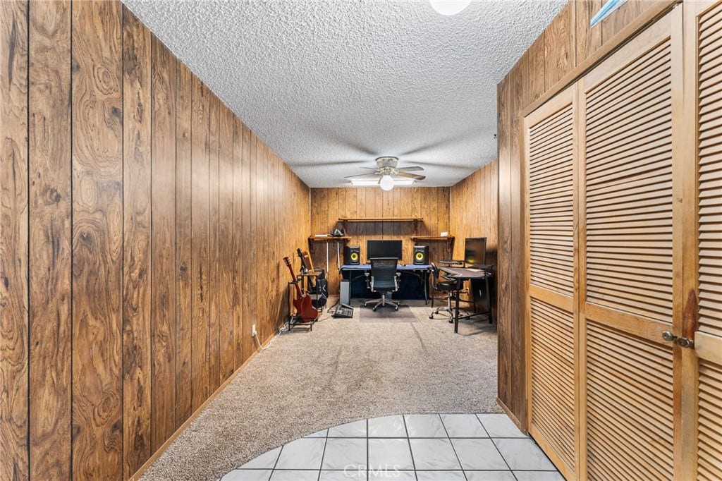 44608 Loneoak Avenue, Lancaster, CA 93534