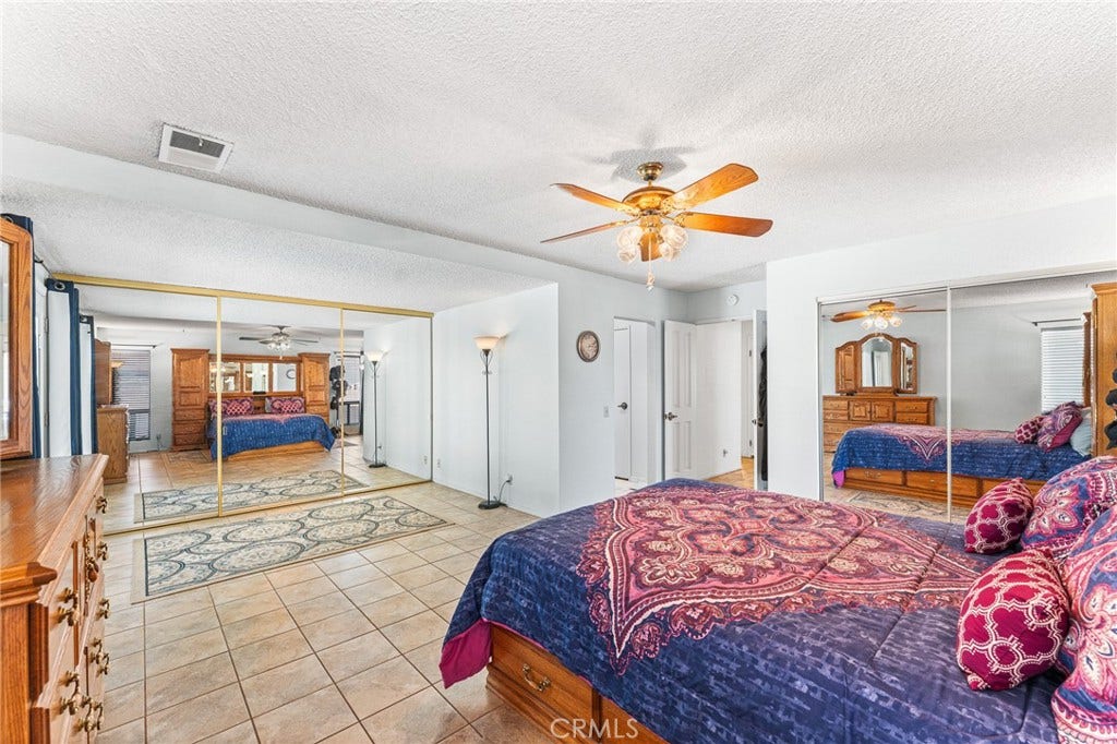 44608 Loneoak Avenue, Lancaster, CA 93534
