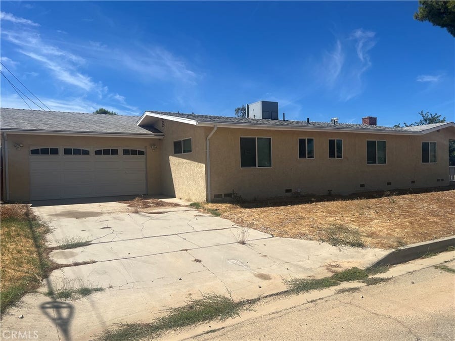 Property photo for 44558 Stanridge Avenue, Lancaster, CA