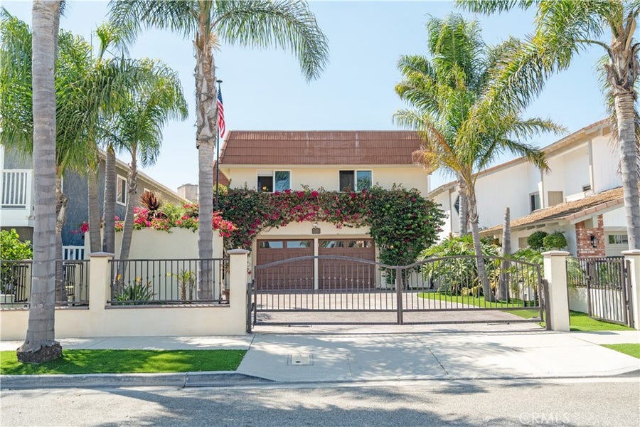 Property photo for 2355 Peninsula, Oxnard, CA