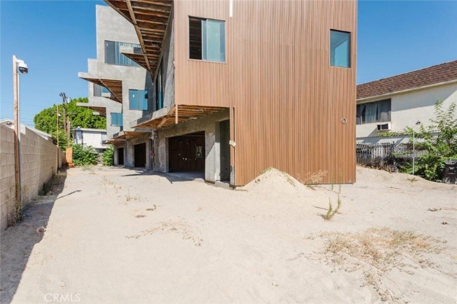 Property photo for 6651 Camellia Avenue, Los Angeles, CA