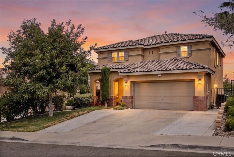 Property photo for 37318 Queen Anne Place, Palmdale, CA