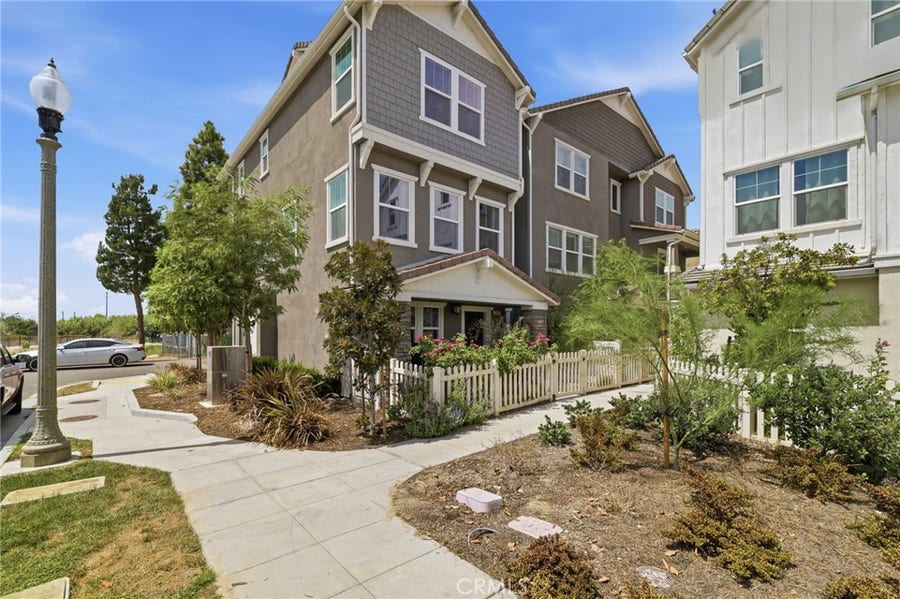 Property photo for 591 Heritage Valley Parkway, Fillmore, CA