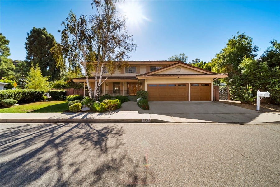 Property photo for 6304 Mirrior Lake Dr, Hollywood Hills, CA