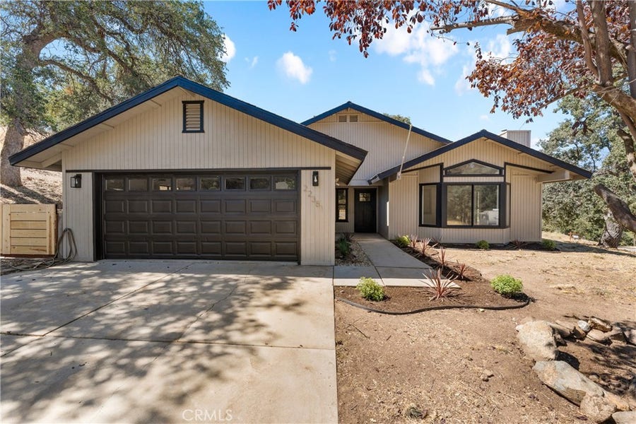 Property photo for 22381 William Tell Trail, Tehachapi, CA