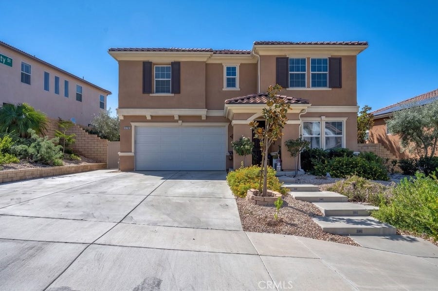 Property photo for 19802 Lanfranca Drive, Saugus, CA