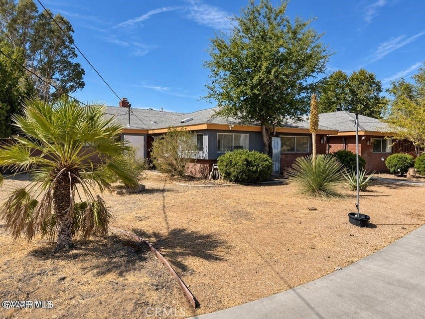 Property photo for 1902 W Avenue L, Lancaster, CA