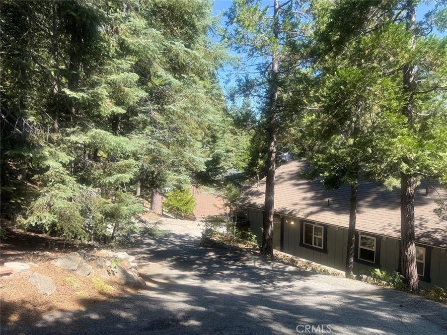 Property photo for 26578 Lake Forest Drive, Twin Peaks, CA