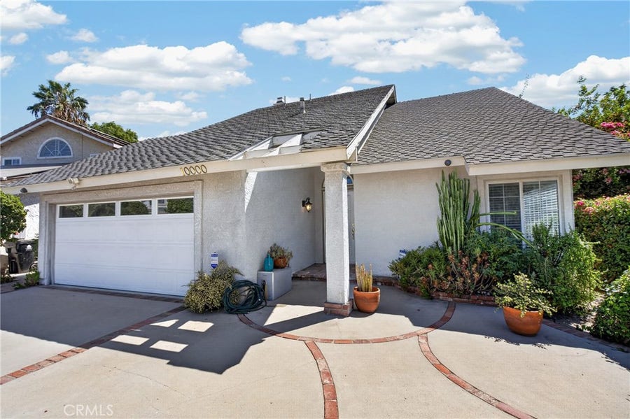 Property photo for 10000 Limerick Avenue, Chatsworth, CA