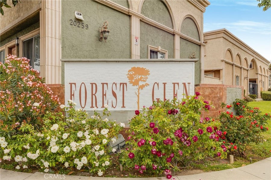 Property photo for 20214 Cohasset Street, #16, Winnetka, CA